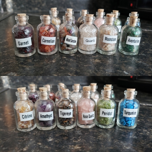 Other - Set of mini gemstone bottles